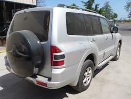 2002 MITSUBISHI MONTERO LIMITED SILVER 4WD AT 3.5 193905